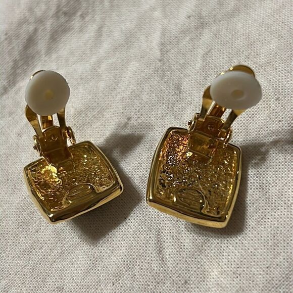 Rhinestone Clip on Earrings - Sparkling & Beautiful - Picture 6 of 11